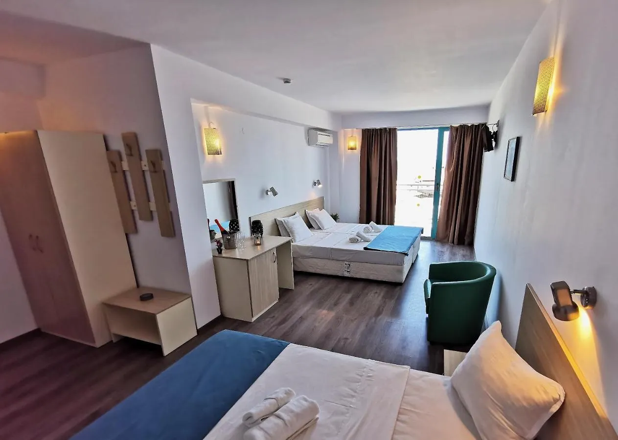 Hotel Largo Beach Sunny Beach 3*,