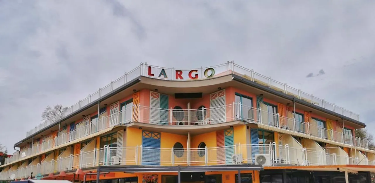 Hotel Largo Beach Sunny Beach 3*,