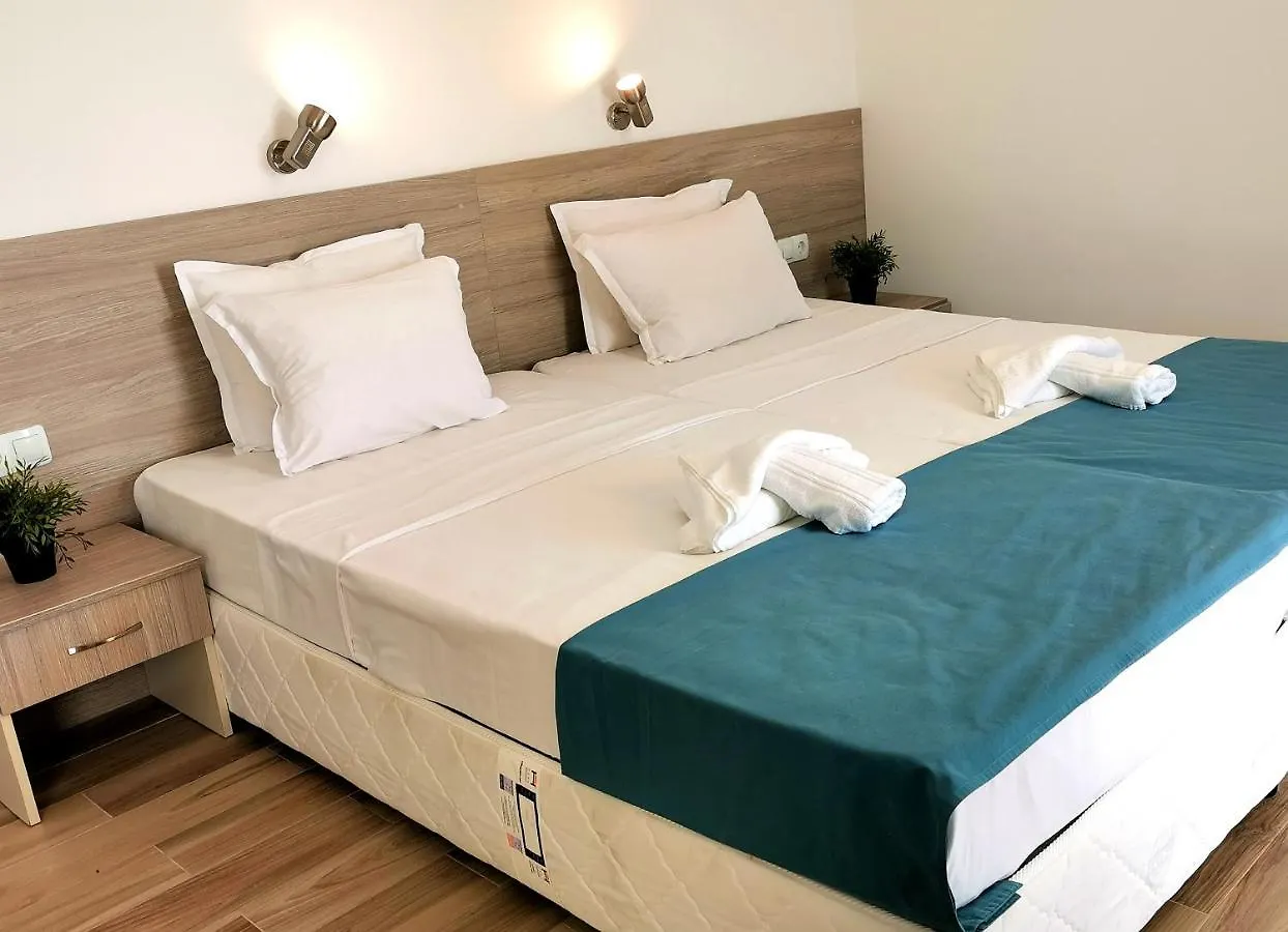 Hotel Largo Beach Slantchev Briag 3*,